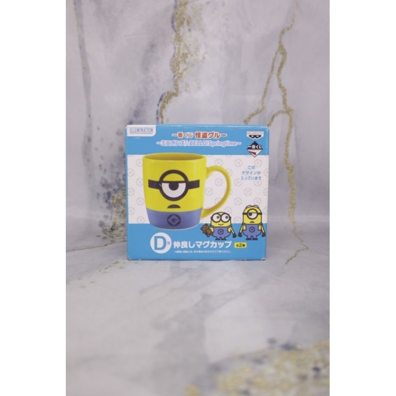 minion gelas dan handuk