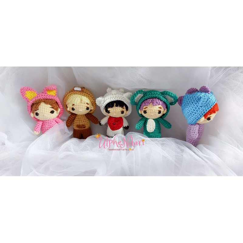 Boneka Rajut KPOP BTS BT21  Hantaran Souvenir Buket Amigurumi gantungan kunci