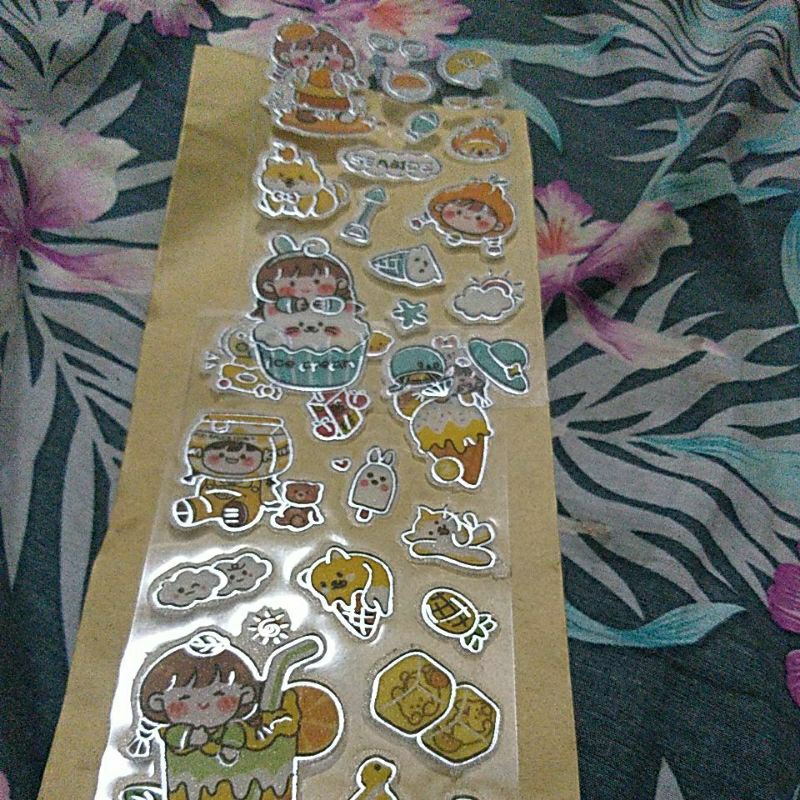 

2 lembar stiker cute