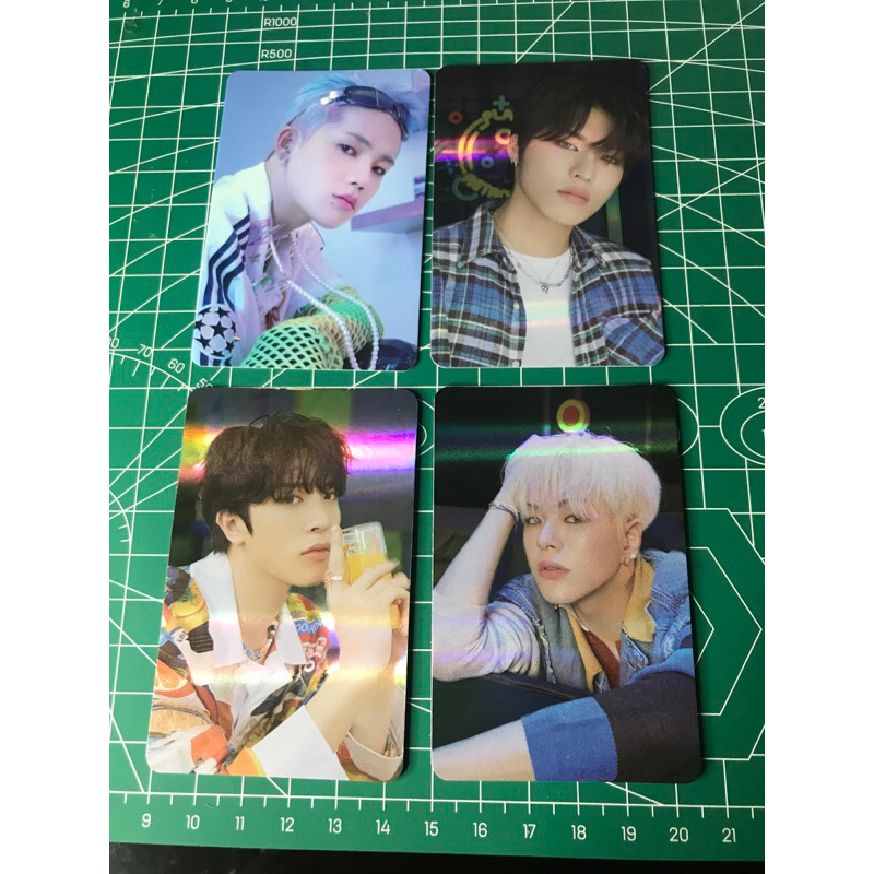 TREASURE TRADING CARD HELLO CONCERT