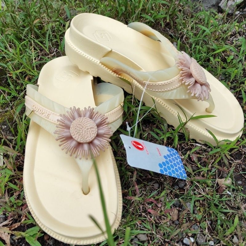 Gosome Sandal Wanita