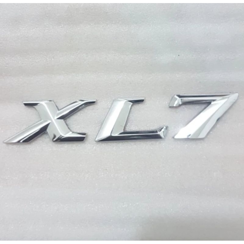 Emblem Tulisan Suzuki XL7