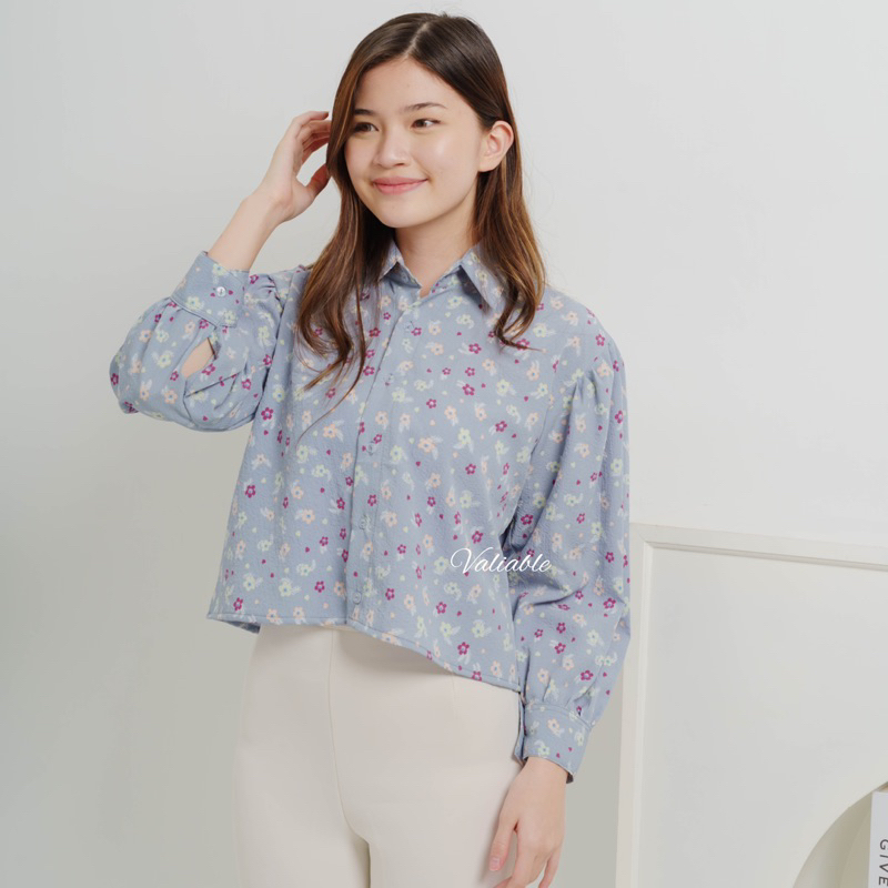 Scarlet Floral Pattern Crop Shirt Valiable