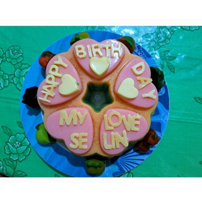 

puding susu lapis rainbow heart to heart PO cm 2hr saja