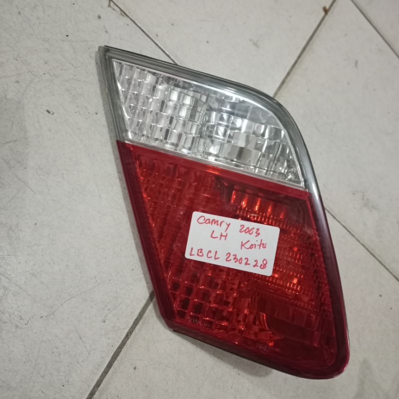 lampu bagasi Camry 2003 kiri
