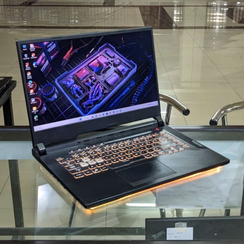 ASUS ROG Strix G531GD i5-9300H RAM 8 GB SSD 512 GB NVIDIA GTX 1050