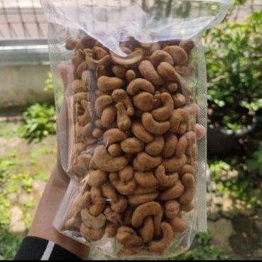

Kacang Mede Matang Premium Super 1 kg