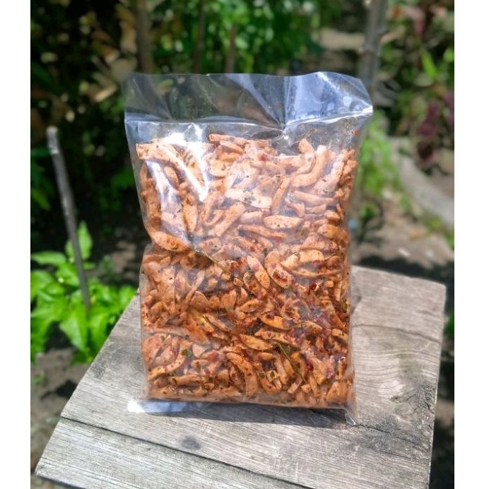 

Basreng Pedas Daun Jeruk / Basreng Stick Gurih & Renyah / Basreng Viral - 500gr DEFA SNACK