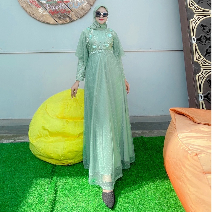 Seroja Dress Brukat Tille PREMIUM Dress Kondangan Muslim Wanita Remaja Terbaru Ld 100CM Nauren Maxy Bunga Veronica Brokat Gaun Pesta Muslimah Cantik Seragaman Baju Lebaran Kekinian Murah Grosir Konveksi Warna Sage Green Latte Brown Lavender Grey Toska