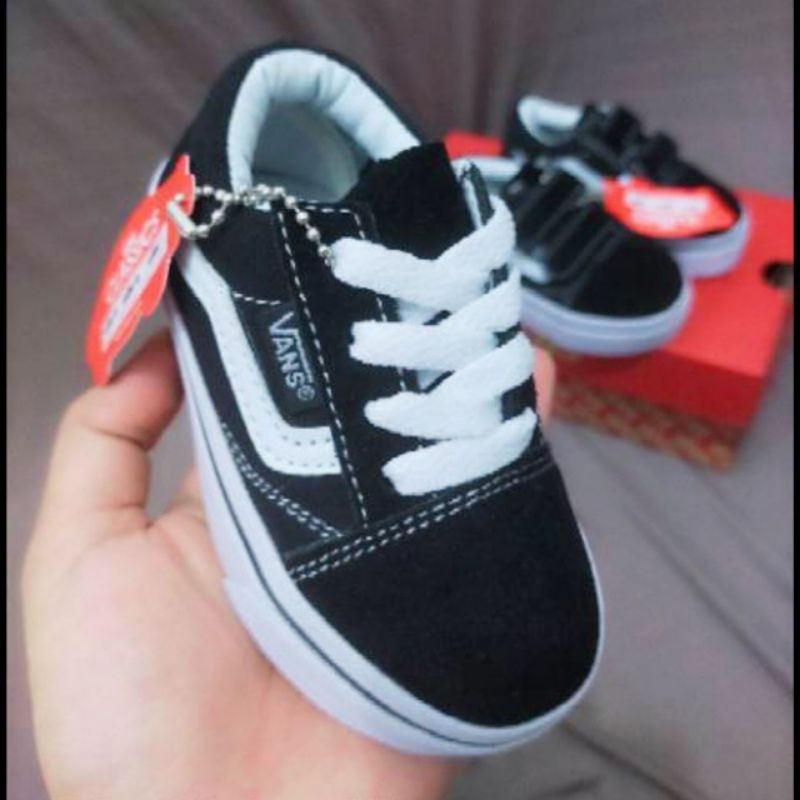 {Premium Quality} SEPATU VANS ANAK SEPATU ANAK LAKI LAKI DAN SEPATU ANAK PEREMPUAN SEPATU SEKOLAH ANAK WARNA HITAM KUALITAS PREMIUM