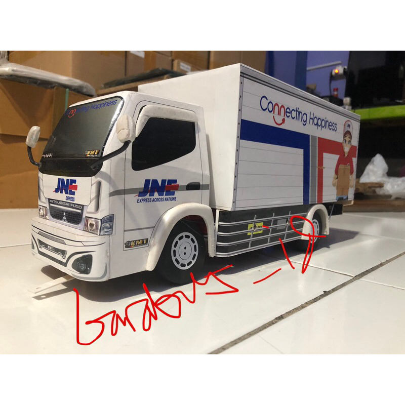 Miniatur Truk Box JNE Besar Panjang 32cm