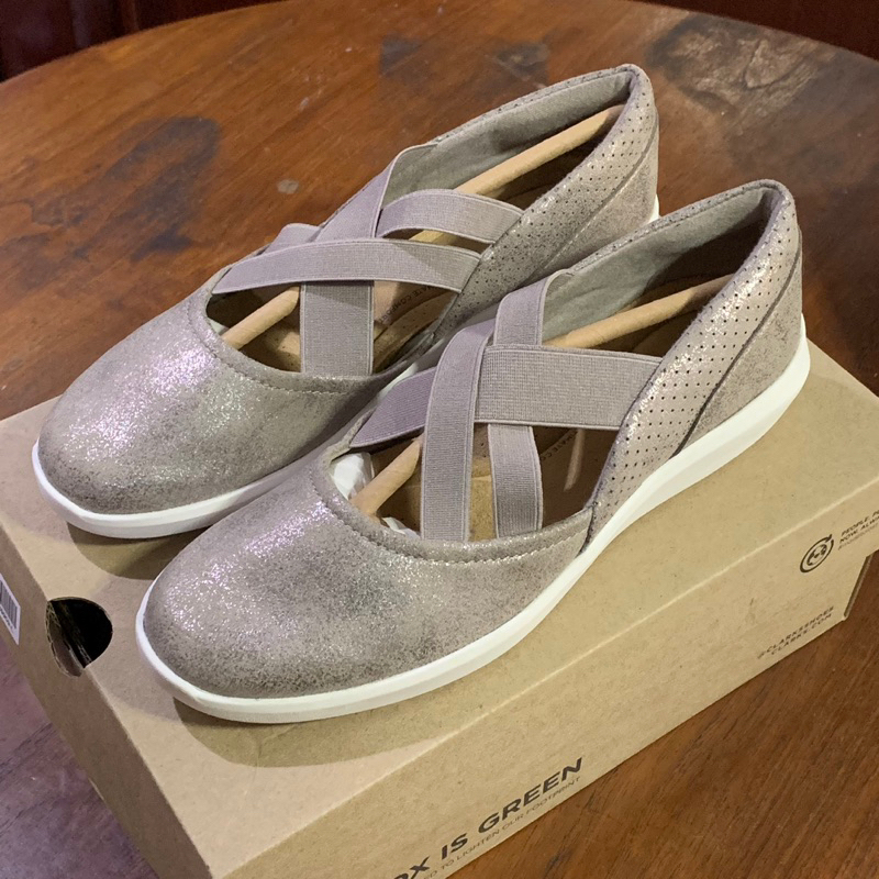 CLARKS Kayleigh Cove Women’s Shoes - TaupeMetallic