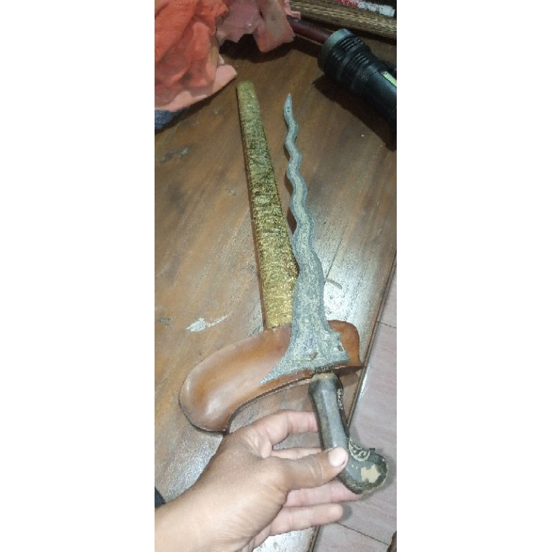 pusaka keris singo barong