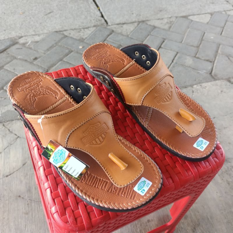 sandal Harley kulit asli harga murah sol nya enggak licin