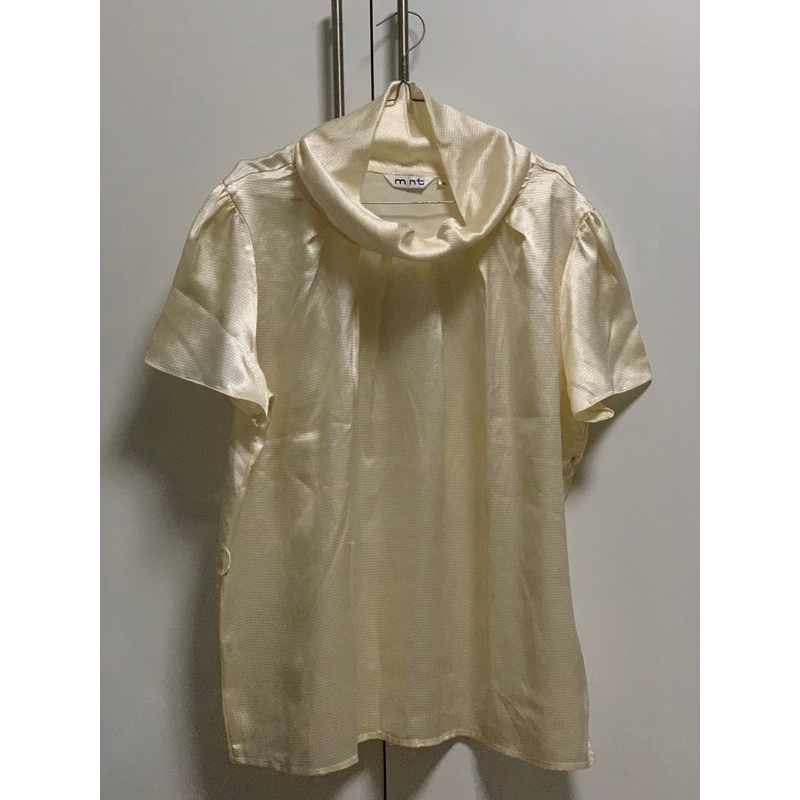 Preloved baju merk MINT