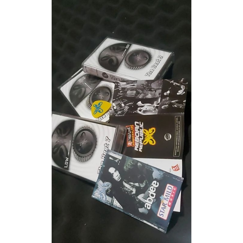 e KASET PITA SLANK ORIGINAL (SEGELterbuka)  1 kASET Slank Get married 2 MASIH SEGEL