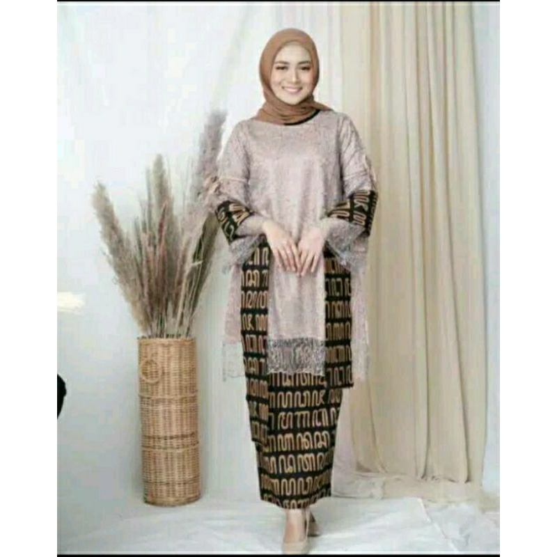 Kebaya Brokat preloved