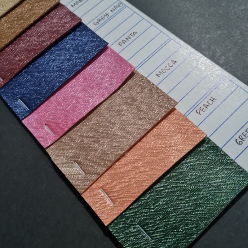 RB [Roll] Kulit Sintetis / Botega - Prada Teiga Hujan Metalik