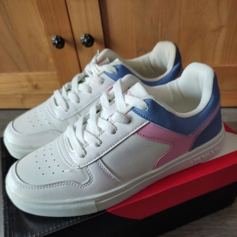 Sepatu Airwalk Sevion (F)