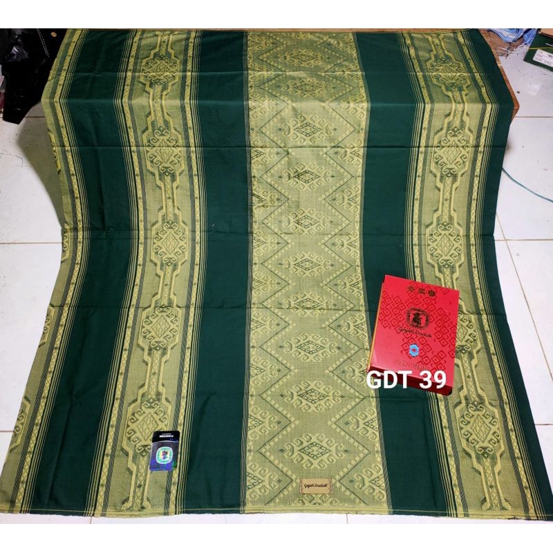 Sarung Gajah Duduk Serumpun TOP