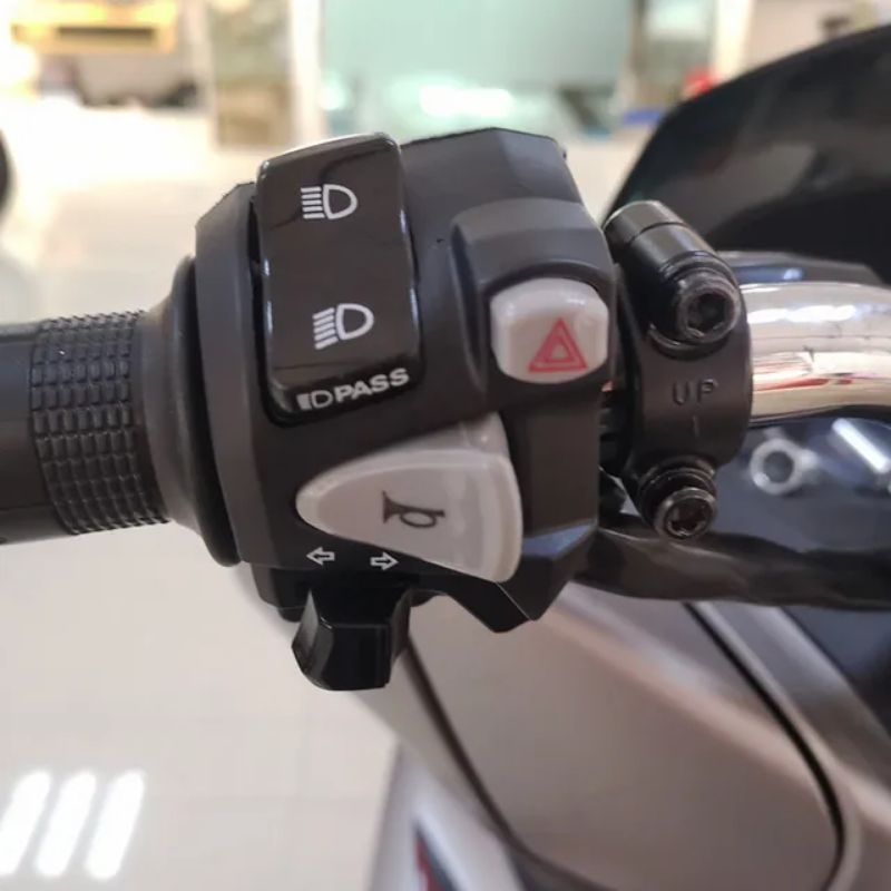 SAKLAR HOLDER KIRI NMAX PCX ADV VIXION CBR SONIC FINO SATRIA FU R15 R25 VARIO