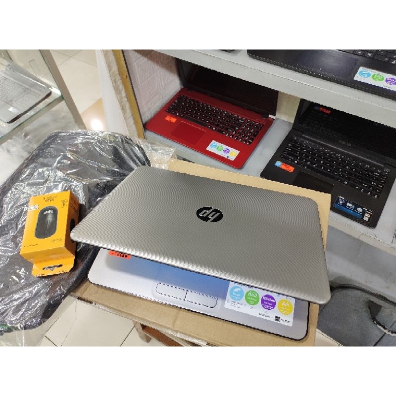 Laptop Leptop HP AMD A6 RAM 4GB HDD 500GB Mulus Seperti Baru