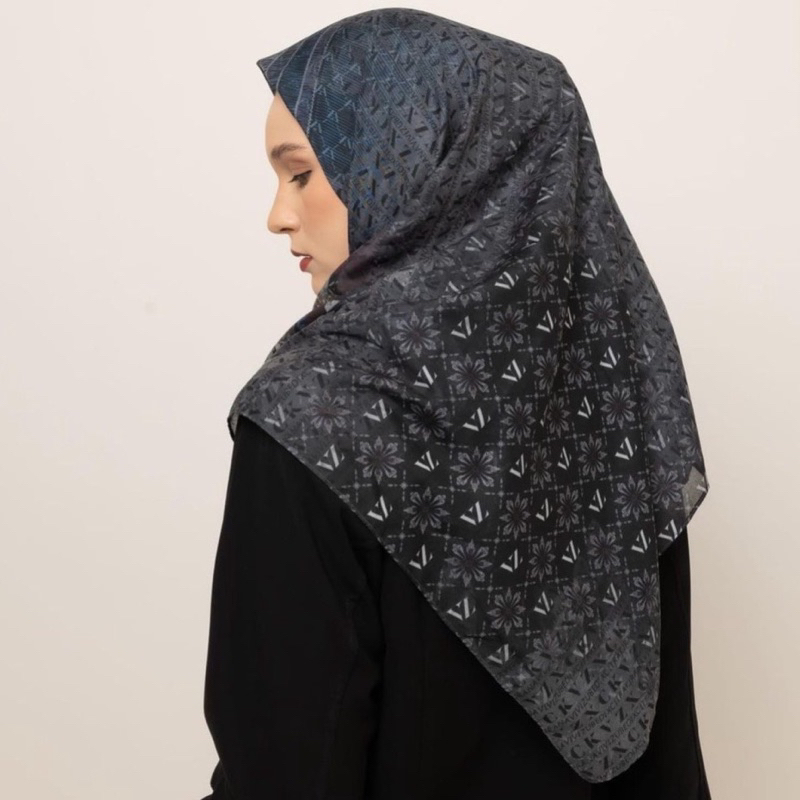VIVI ZIBEDI SCARF X CITRA KIRANA BLACK VZXCK