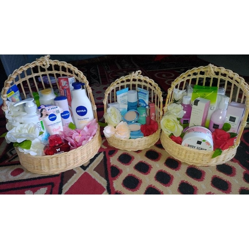 PARCEL KOSMETIK PAKET SESERAHAN PARSEL PERNIKAHAN