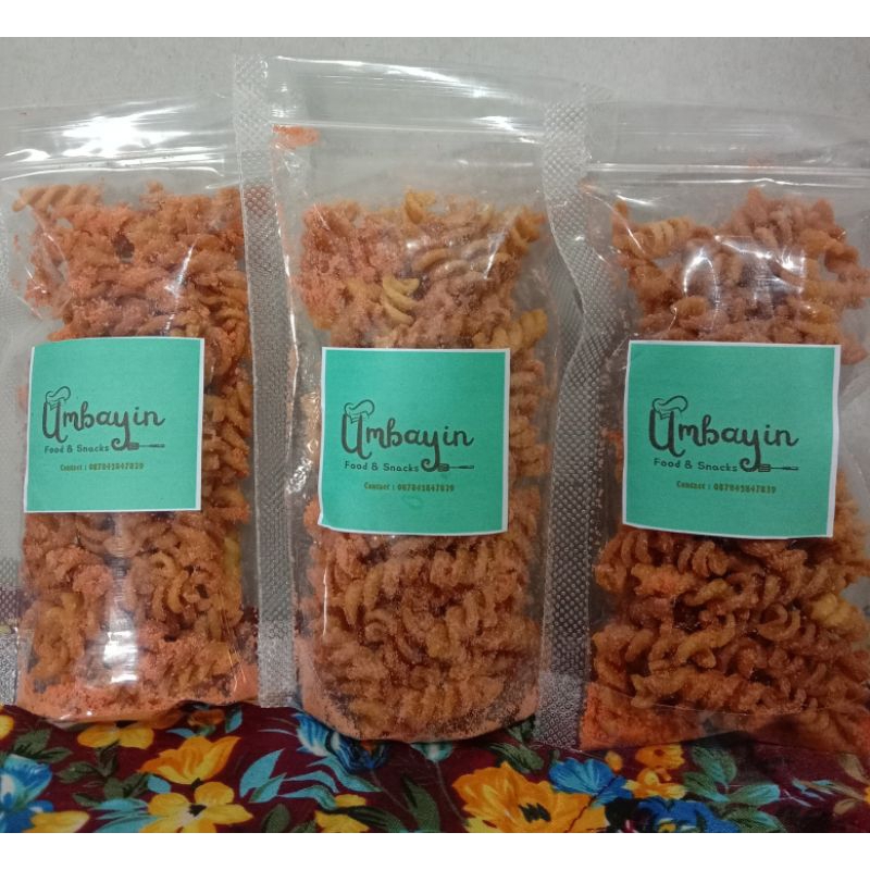 

kripik makaroni spiral varian rasa BBQ, pedas gila, pedas sedang, pedas jeruk purut, balado