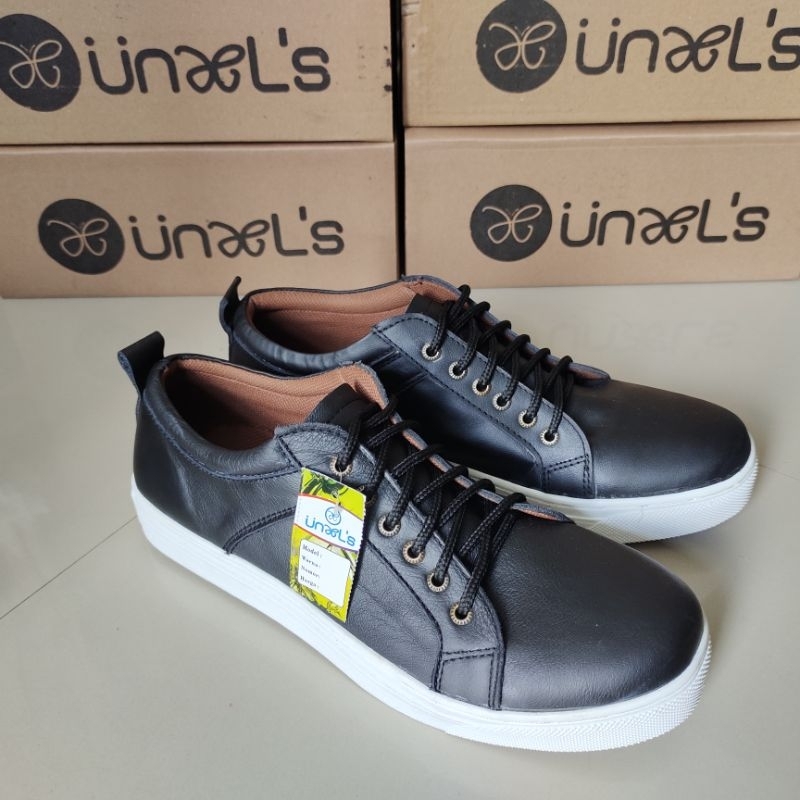 Sepatu Sneakers Pria Casual Bahan Kulit Asli Full 100% Original Elegan Cs2