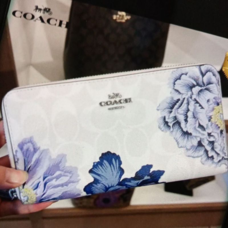 coach zip wallet blue flower