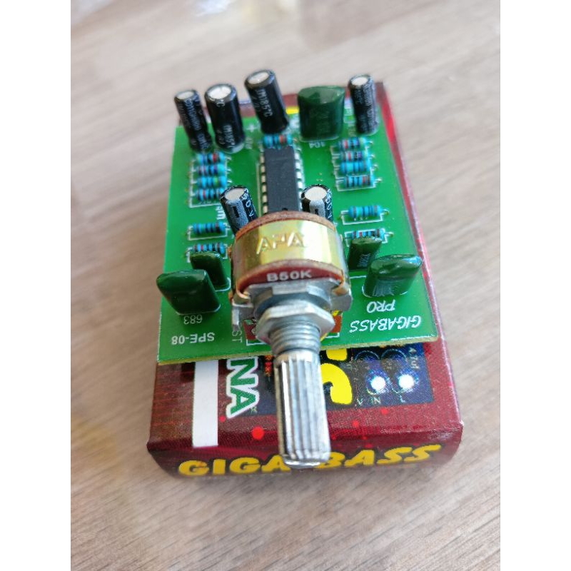 Giga Bass stereo pro