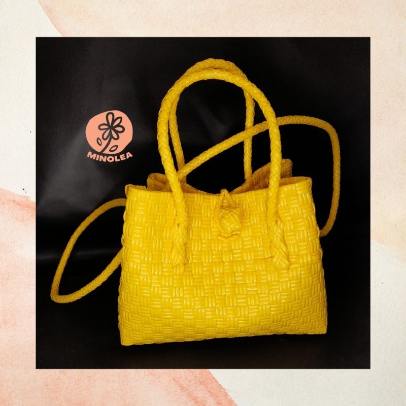 TAS ANYAMAN PLASTIK JALI PREMIUM PETY MINI SELEMPANG KUNING