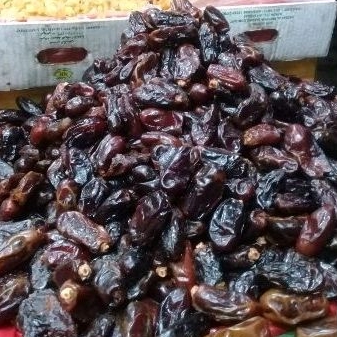 

Kurma Madinah Per Kg
