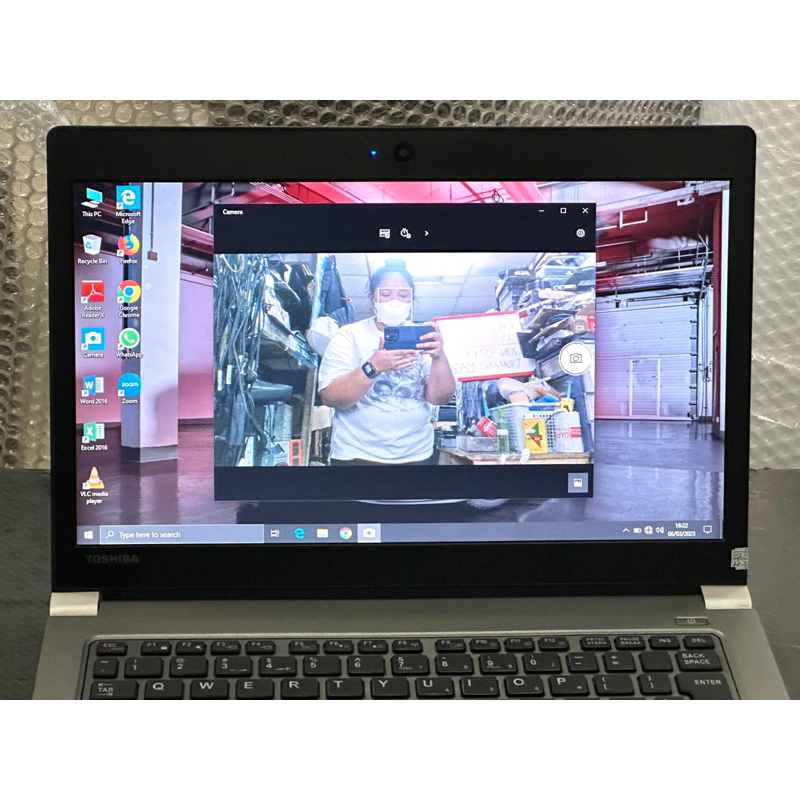Jual Laptop Toshiba Dynabook R63/P Core i5-6300U Gen6 SSD 14inch 