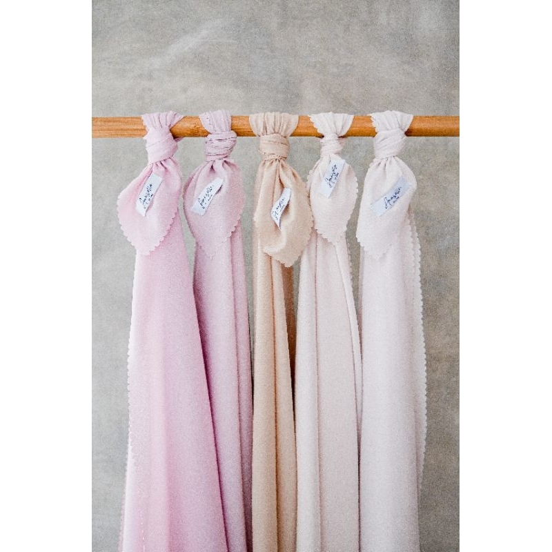 Hijab Segi Empat | Polos | Laser cut | Wangi