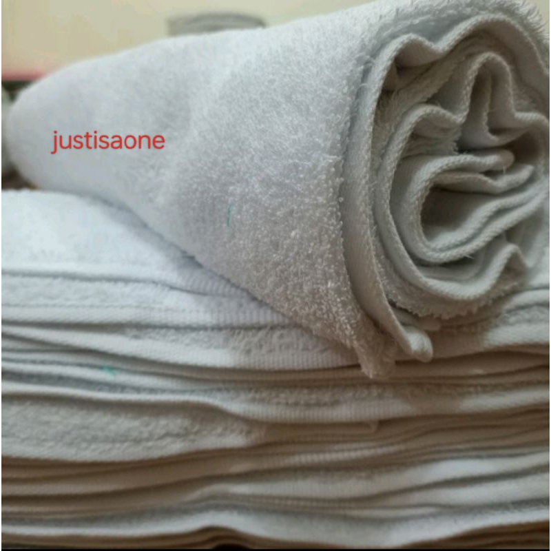 Handuk Mandi Tanggung 50x100 merk Mutia Handuk Tebal Tanggung