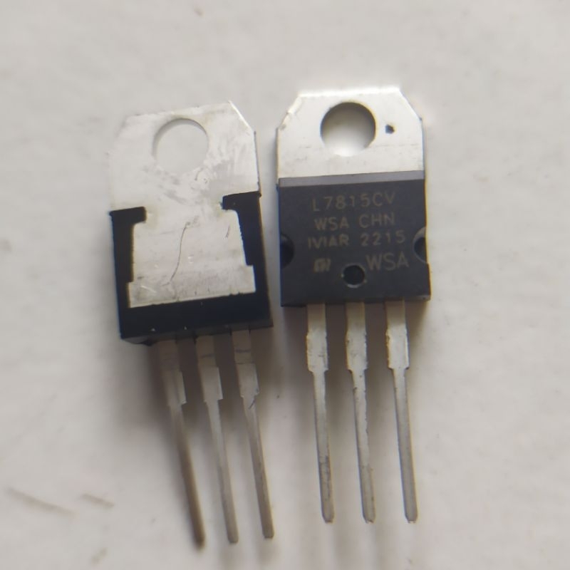 L7815CV LM7815 7815 IC REGULATOR