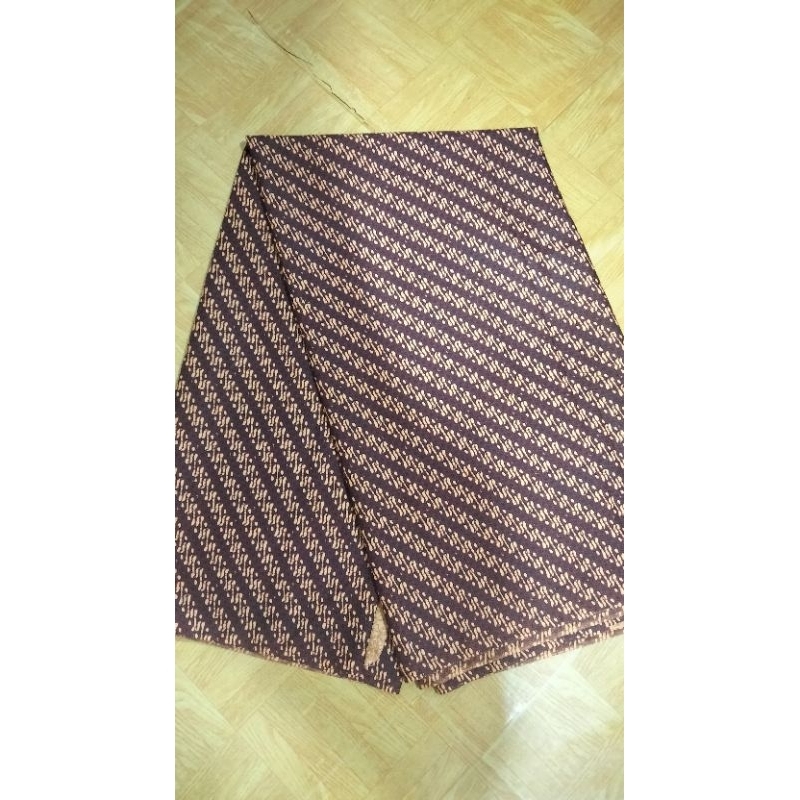 kain batik jarik samping sogan soloan katun primisima dengan motif lereng klitik bagus untuk acara a