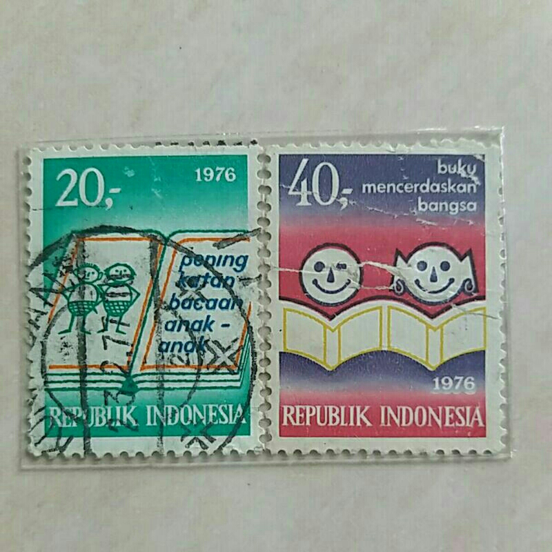 

(AC) Perangko Indonesia 1976 Meningkatkan Bacaan Anak - Anak Set Lengkap 2pcs Used