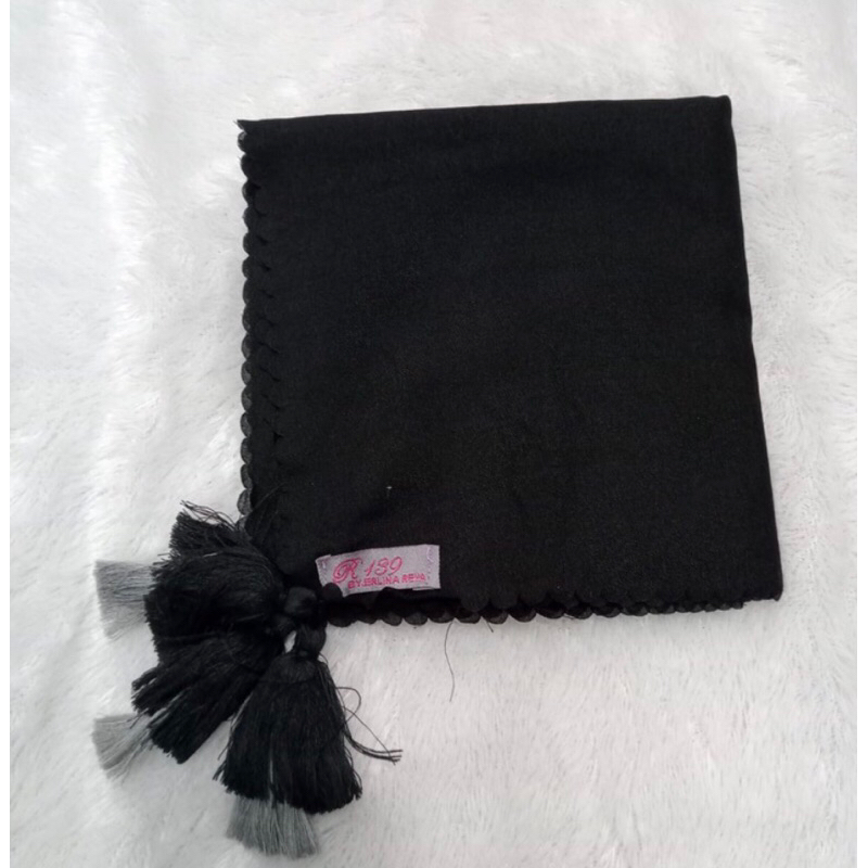 NEW HIJAB SEGIEMPAT POLOS TASEL R139 ORIGINAL / VOAL PREMIUM / CLARISSA HIJAB