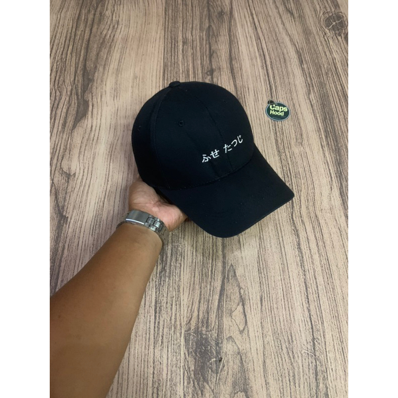 topi custome o'clock