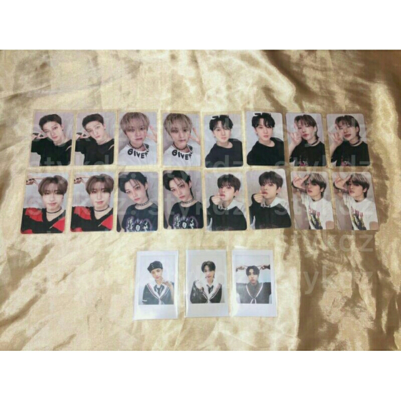 stray kids withfans and starriver round 2