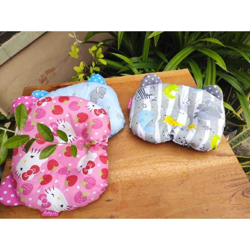 bantal bayi anti peyang karakter