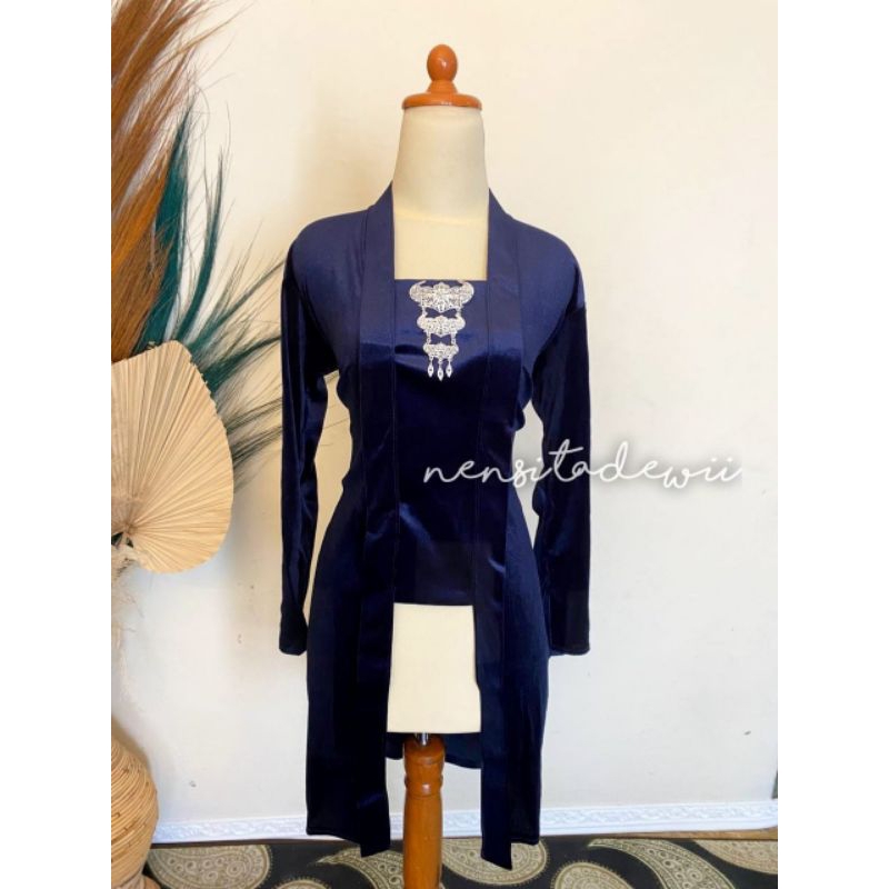 Kebaya Panjang, Model Kutubaru - Warna Navy