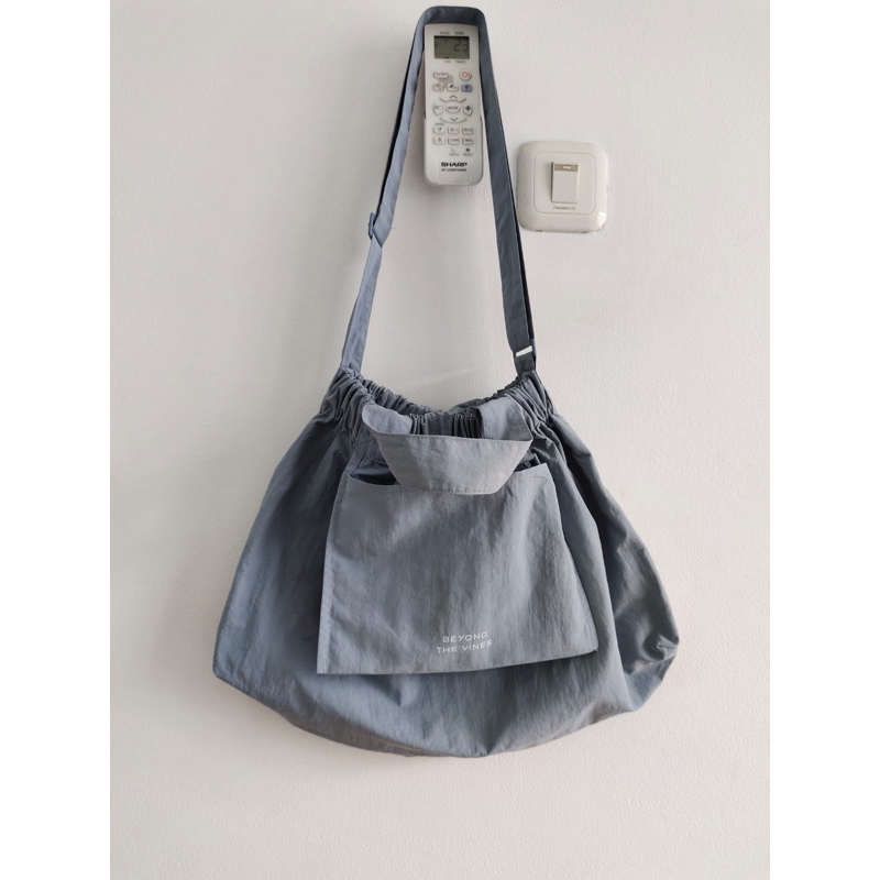 BTV Beyond the vines Preloved Medium