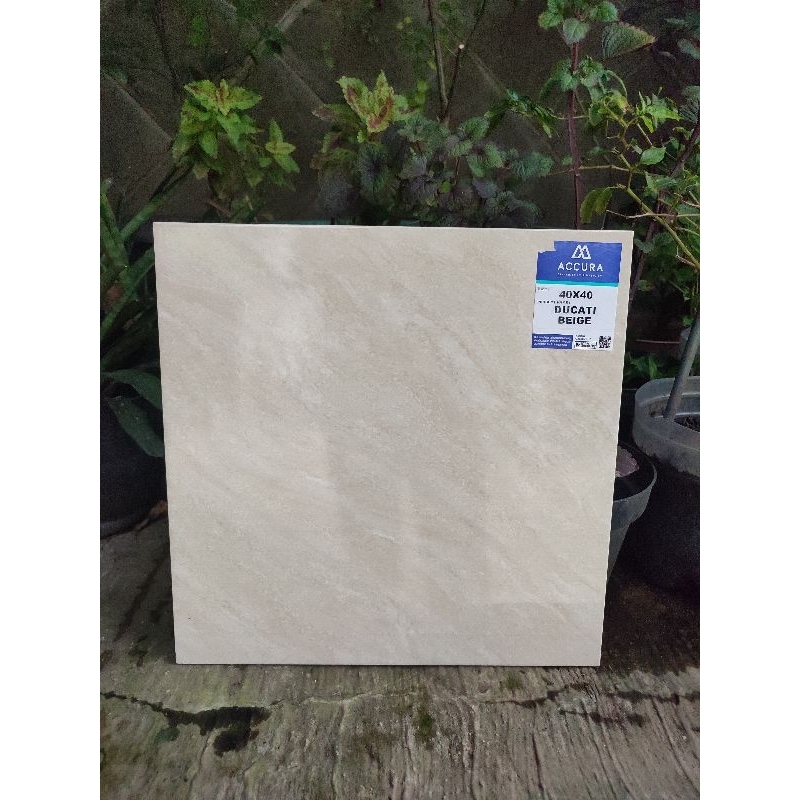 Keramik lantai 40x40 Ducati beige / Mulia accura / glossy