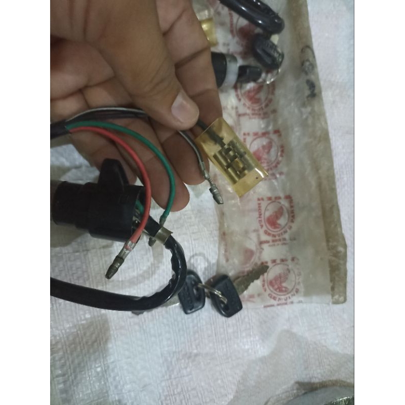 KUNCI KONTAK HONDA CBN CGN CB ORIGINAL MADE IN JAPAN KABEL 4