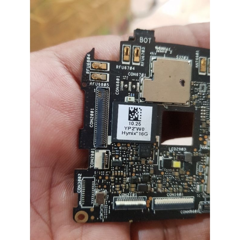 mesin asus zenfone 5 2/16gb nyala minus konektor soket touchscreen rusak selain itu normal