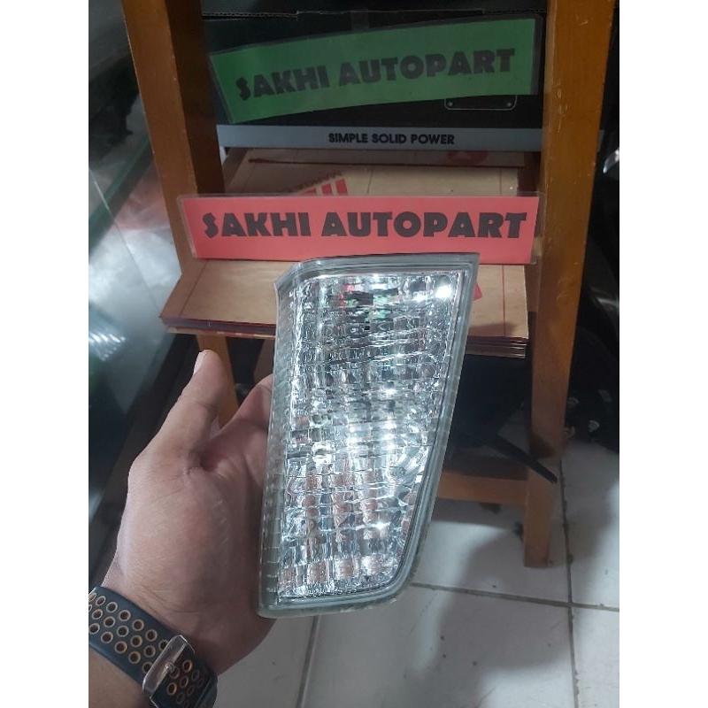 lampu bagasi lexus lx570 kanan original